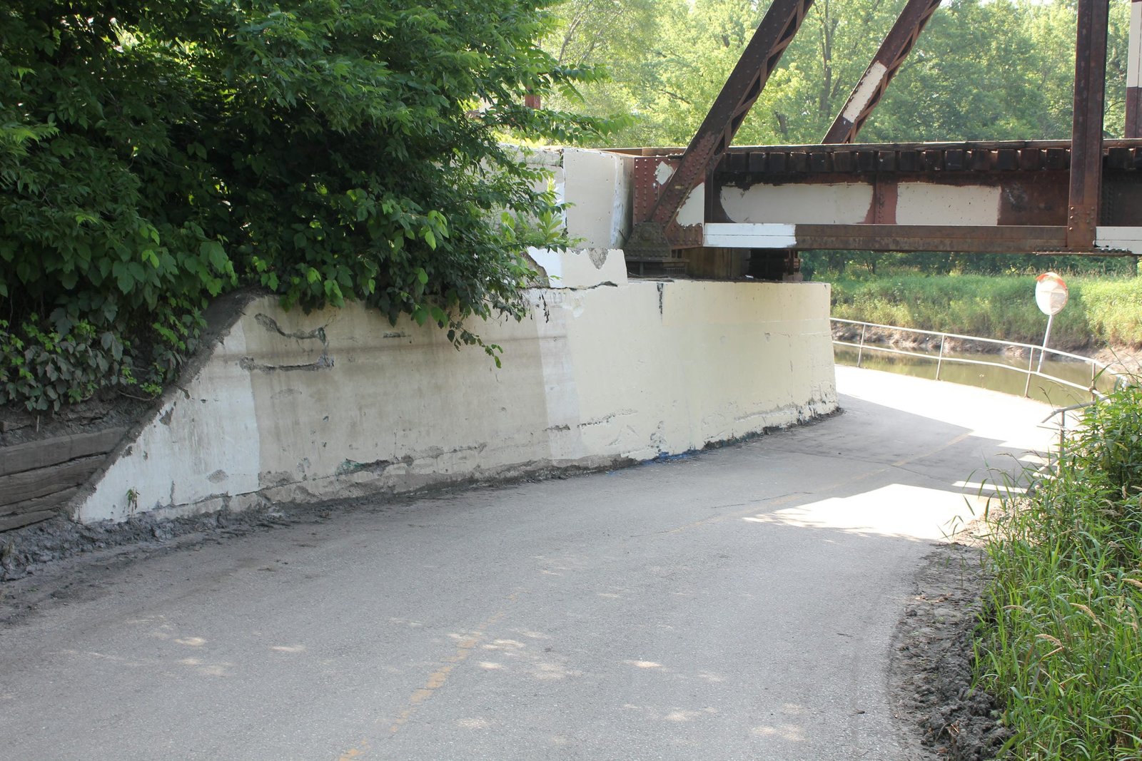 East abutment